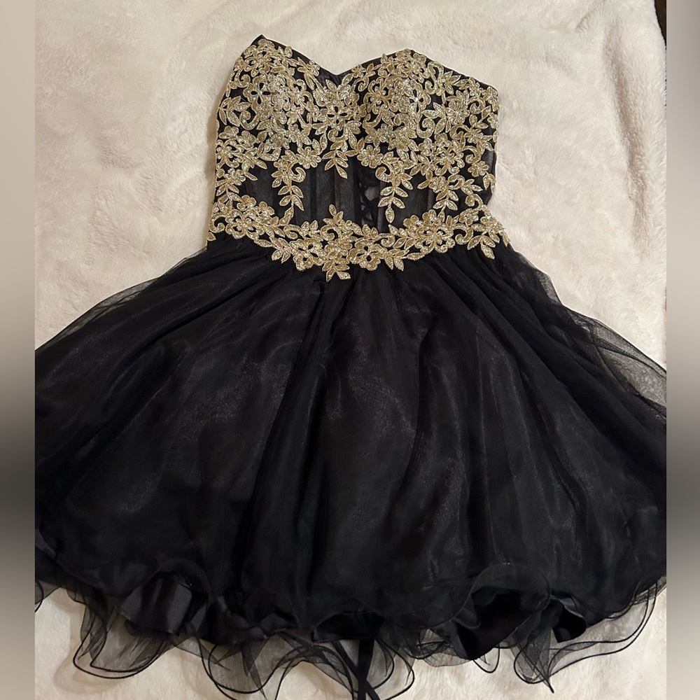 Stacy Sklar- short black prom dress w/ tulle, tie up corset & gold detail size M